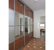 Двери купе с зеркалом